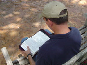 bible-reading-1506279-1600x1200